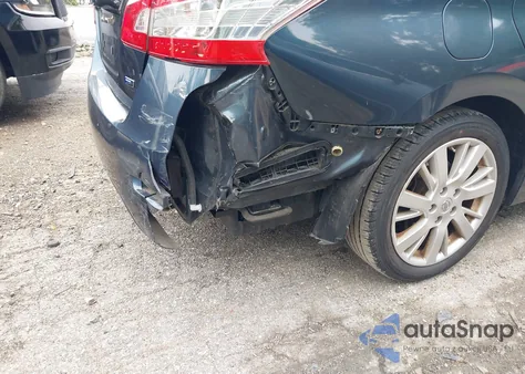 2014 Nissan Sentra Sl z USA, uszkodzony, nr VIN 3N1AB7AP4EY320750